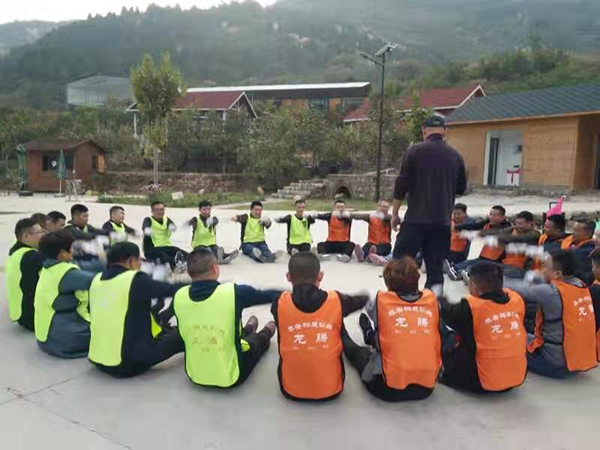 百煉成鋼、眾志成城—匯豐銷售精英國(guó)慶大練兵